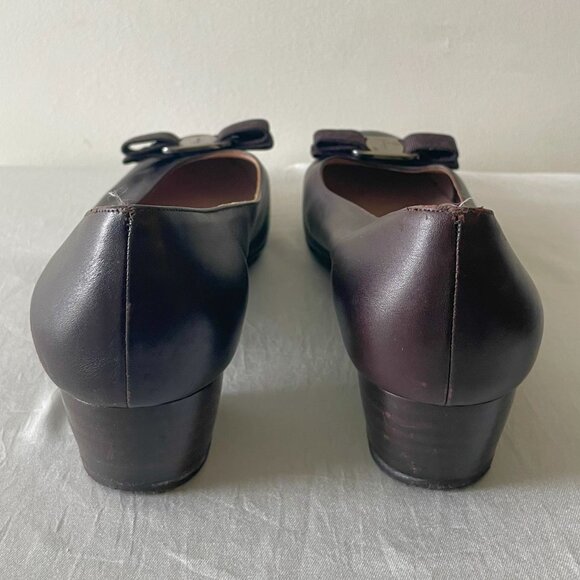 Salvatore Ferragamo 1.1inch Leather Pumps - Picture 5 of 9